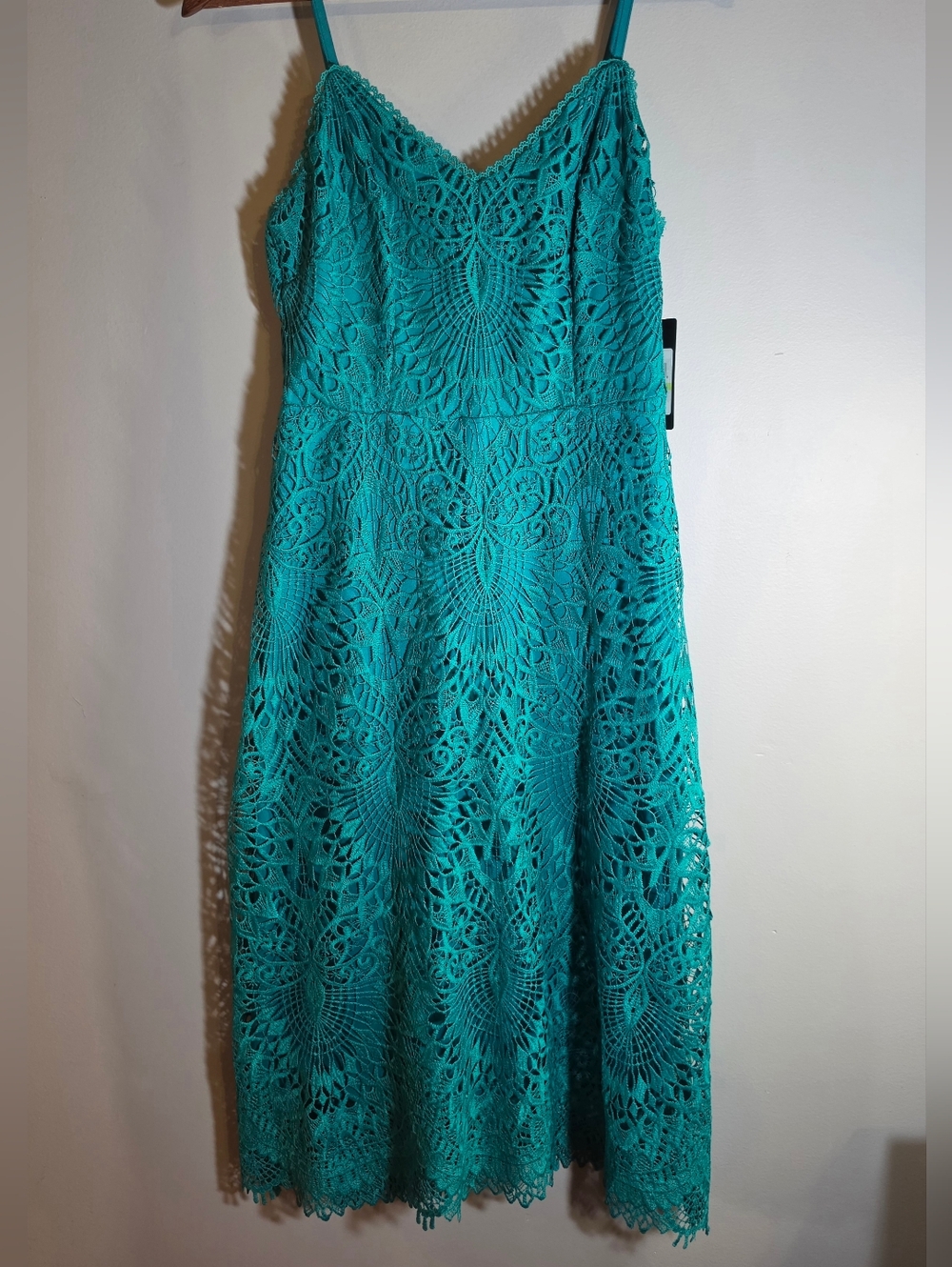 GUESS 4 lace cocktail sheath Midi dress NEW Green